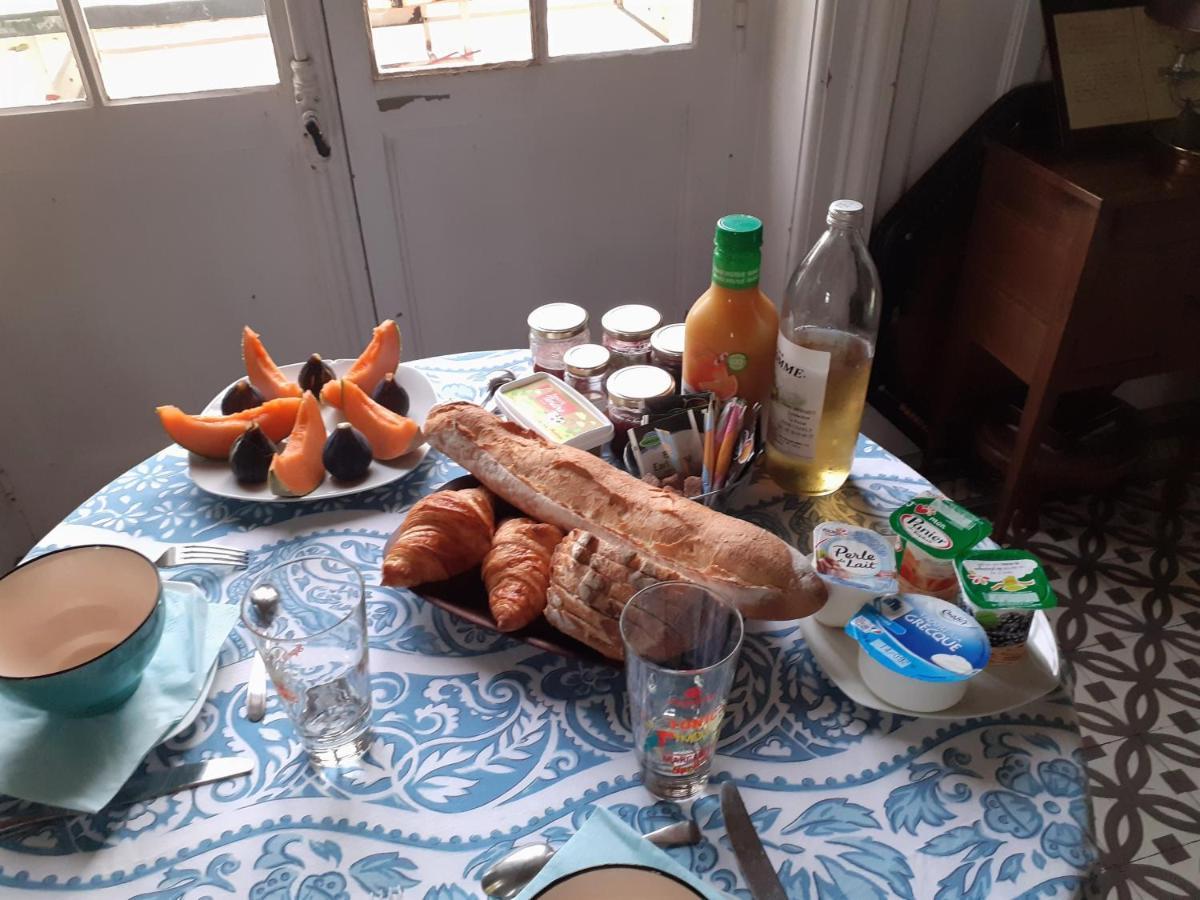 La Fee Des Eaux Bed & Breakfast Vernaison Luaran gambar