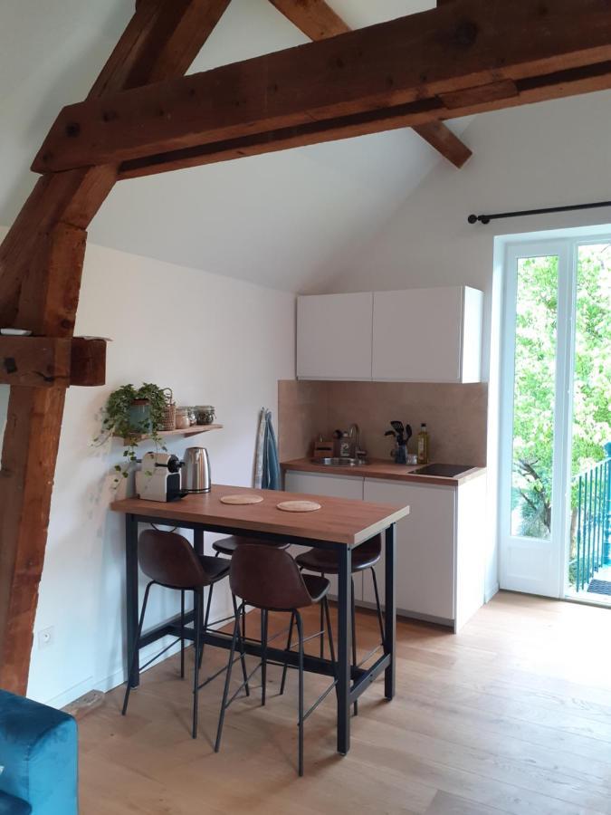 La Fee Des Eaux Bed & Breakfast Vernaison Luaran gambar