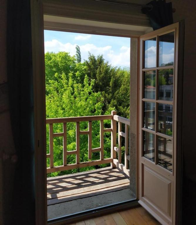 La Fee Des Eaux Bed & Breakfast Vernaison Luaran gambar